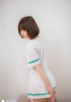 国产美女亚洲精品久久久_高清版完整版未删减